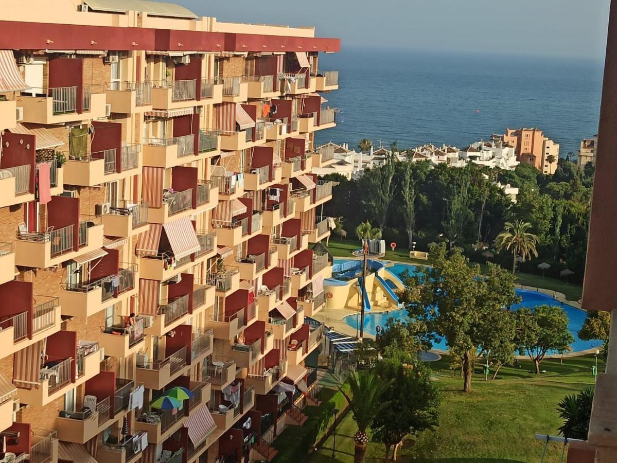 Grace Pool Apartment Benalmadena Bagian luar foto