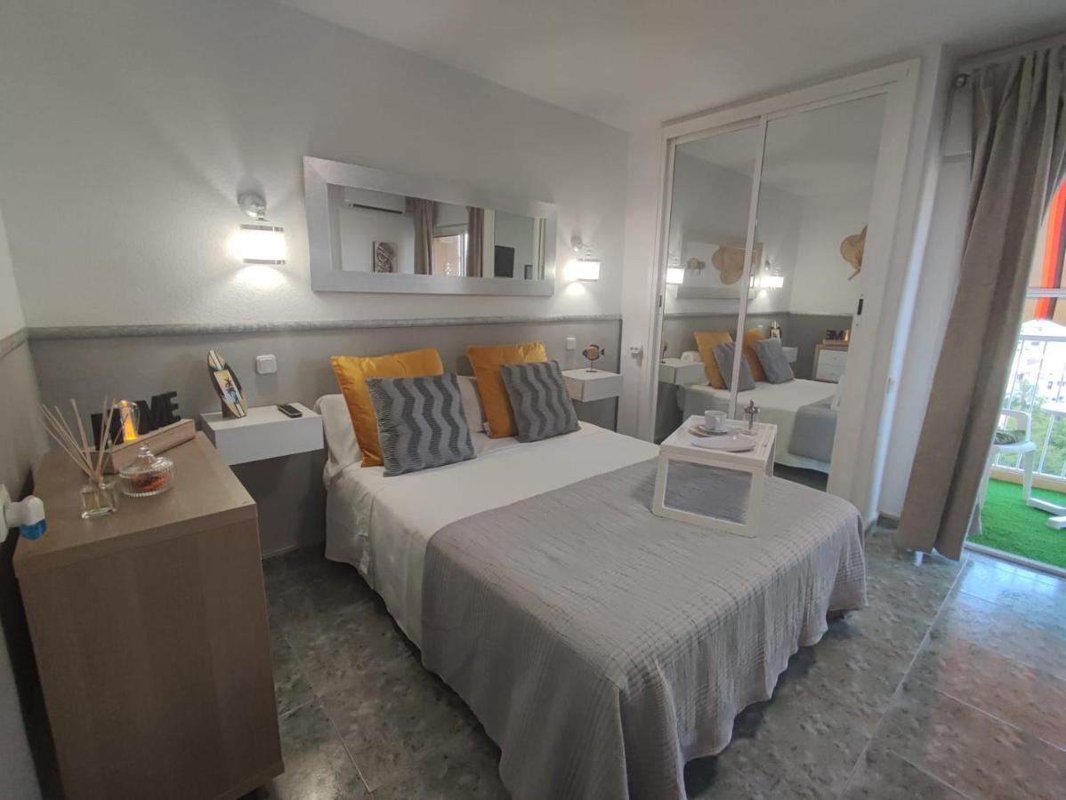 Grace Pool Apartment Benalmadena Bagian luar foto