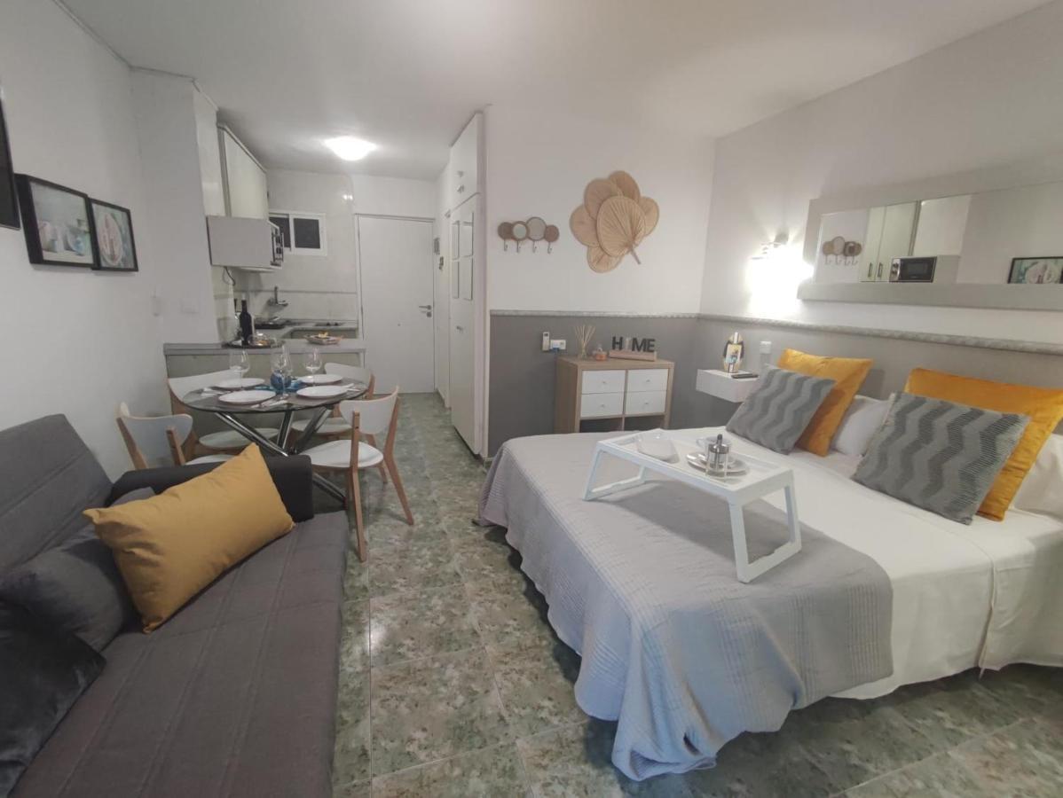 Grace Pool Apartment Benalmadena Bagian luar foto