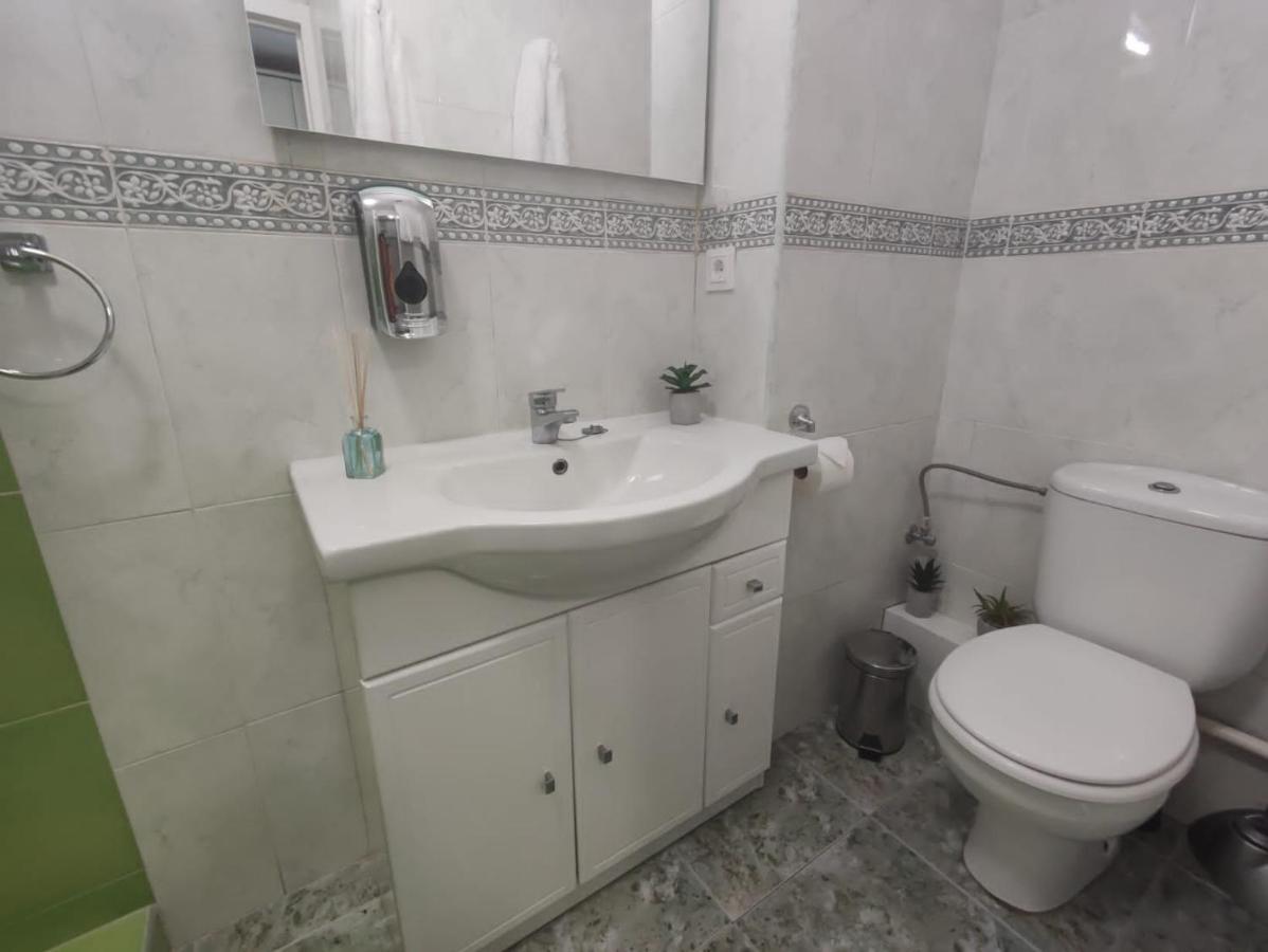 Grace Pool Apartment Benalmadena Bagian luar foto