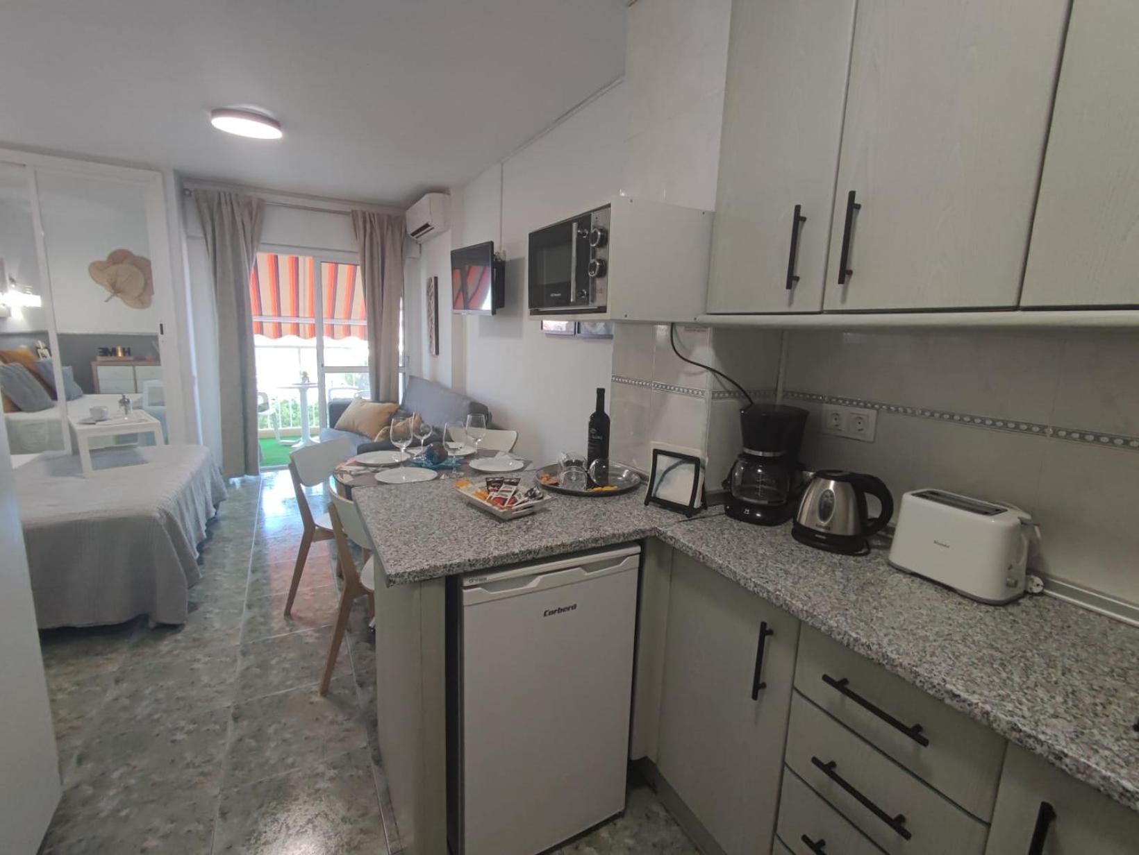Grace Pool Apartment Benalmadena Bagian luar foto